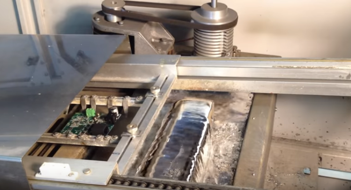 Hàn sóng là gì? Quy trình và ứng dụng trong lắp ráp PCB