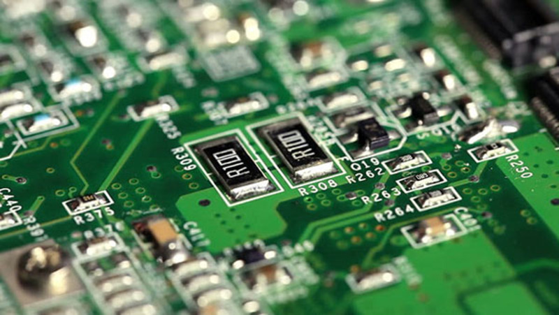 SMD là gì? Đặc điểm và vai trò trong lắp ráp điện tử